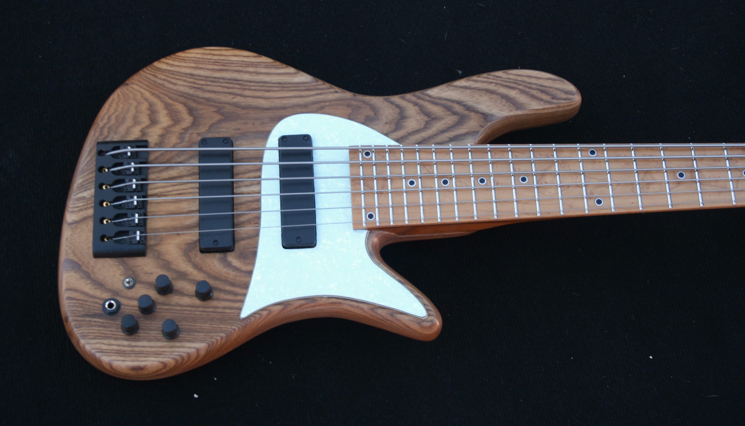 Bajo JB 6 SA Roasted